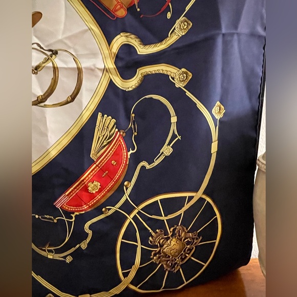 Hermes Springs  scarf - Picture 5 of 8